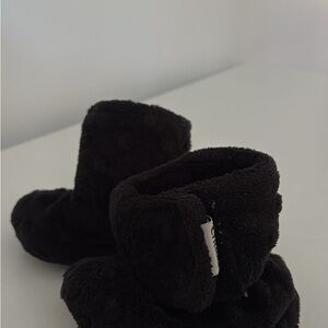 Cozy Black Baby Booties
